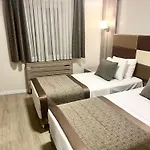 Szálloda Pera Arya 3*