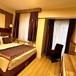 Pera Arya Istanbul