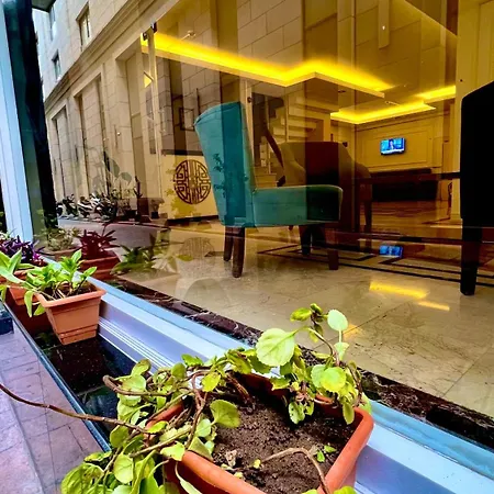 Hotel Pera Arya 3*