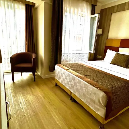 Szálloda Pera Arya 3*