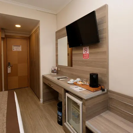 Pera Arya Hotel Istanboel