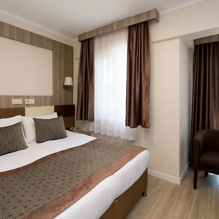 Pera Arya Hotel Istanboel