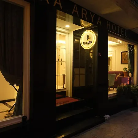 Hotel Pera Arya 3*