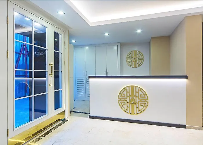 מלון Pera Arya 3*