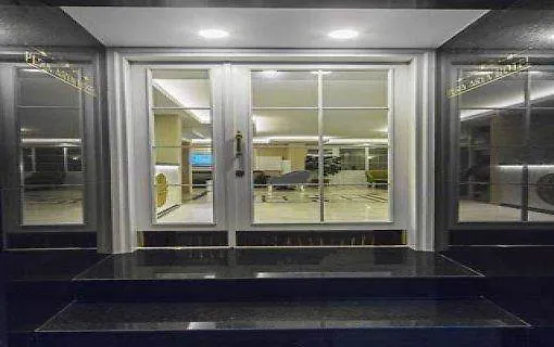 Pera Arya מלון 3*